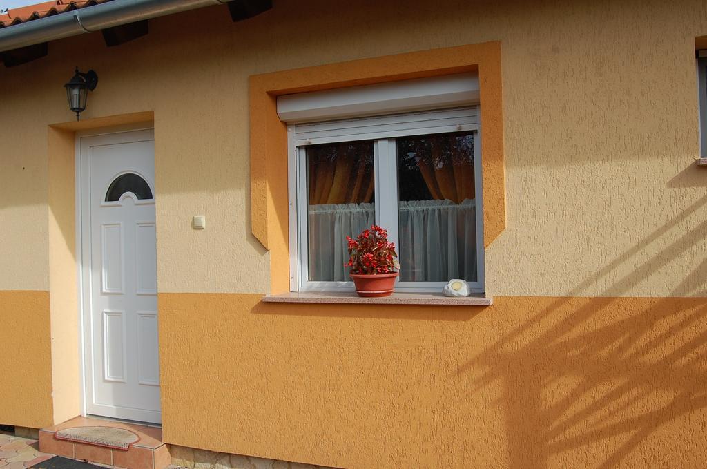 Mediterran Vendeghaz Nagyatad Exterior photo